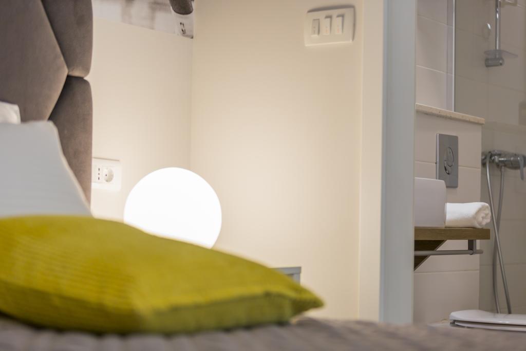 Hall Apart&rooms